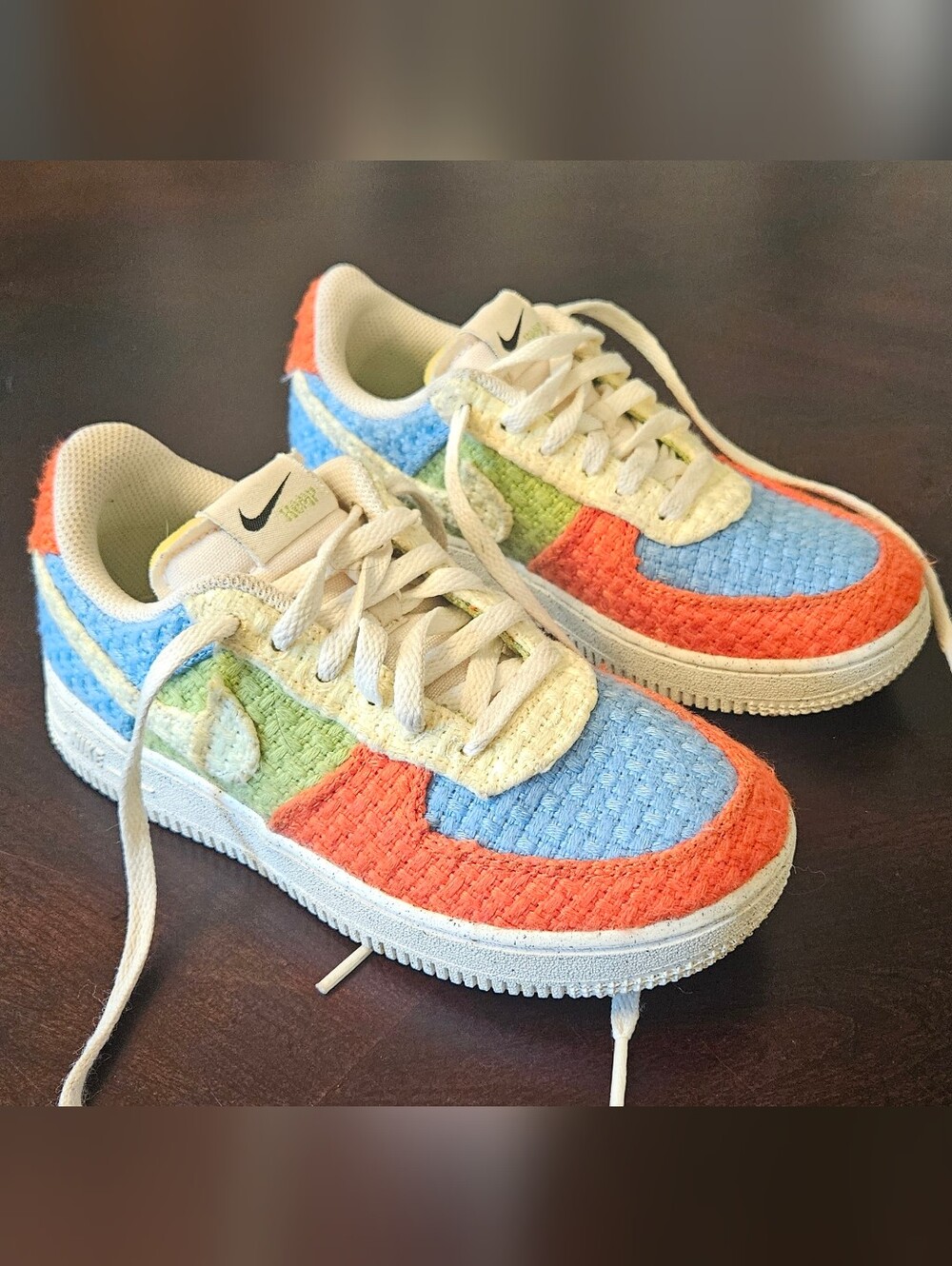 Nike Kids Multicolor Woven Low-Top Sneakers